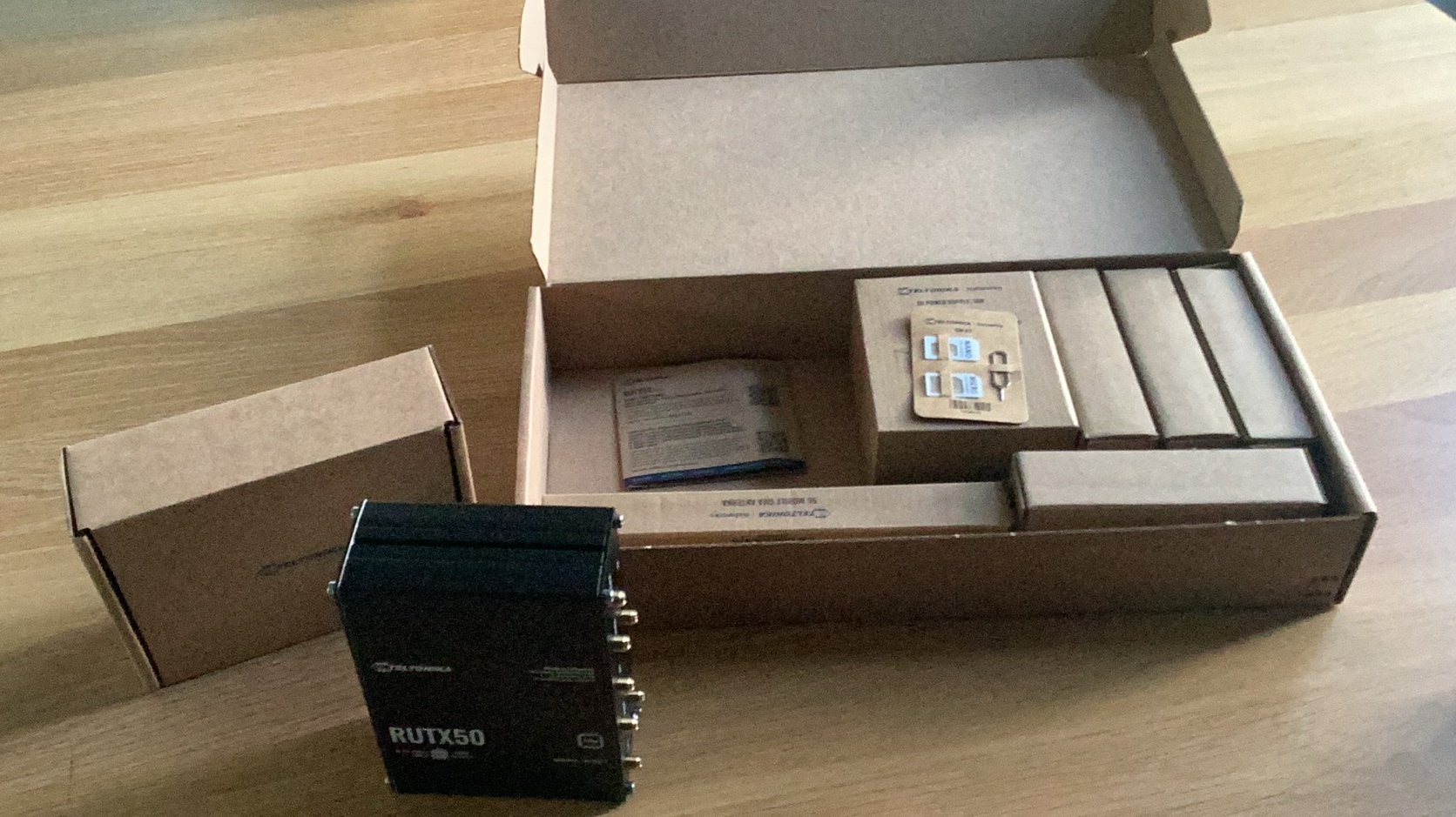 Router Teltonika RUTX 50, Ophalen of Verzenden, Nieuw, Router