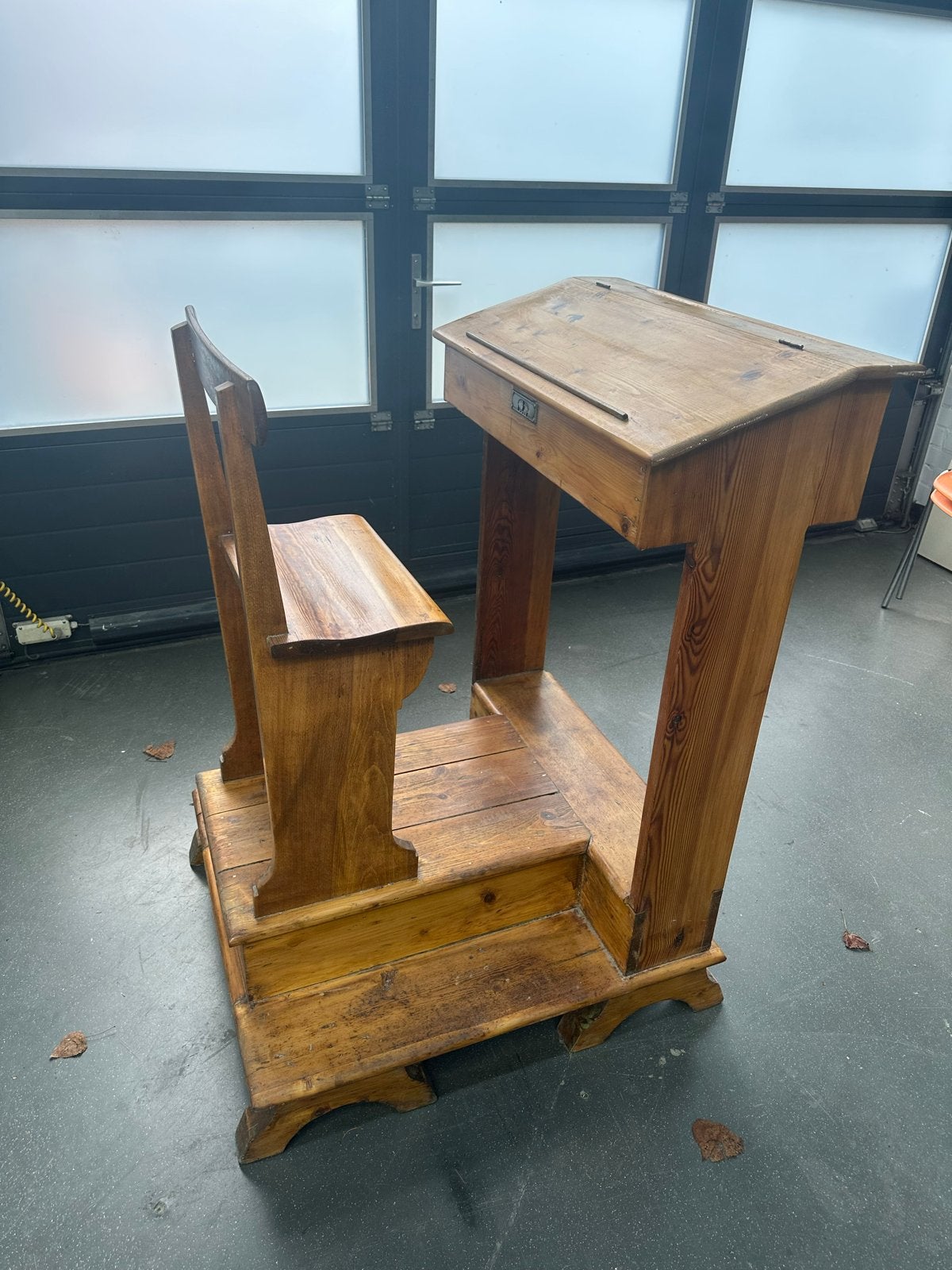 Antieke schoolbank met stoel - Vintage houten bureau, Antiek en Kunst, Ophalen