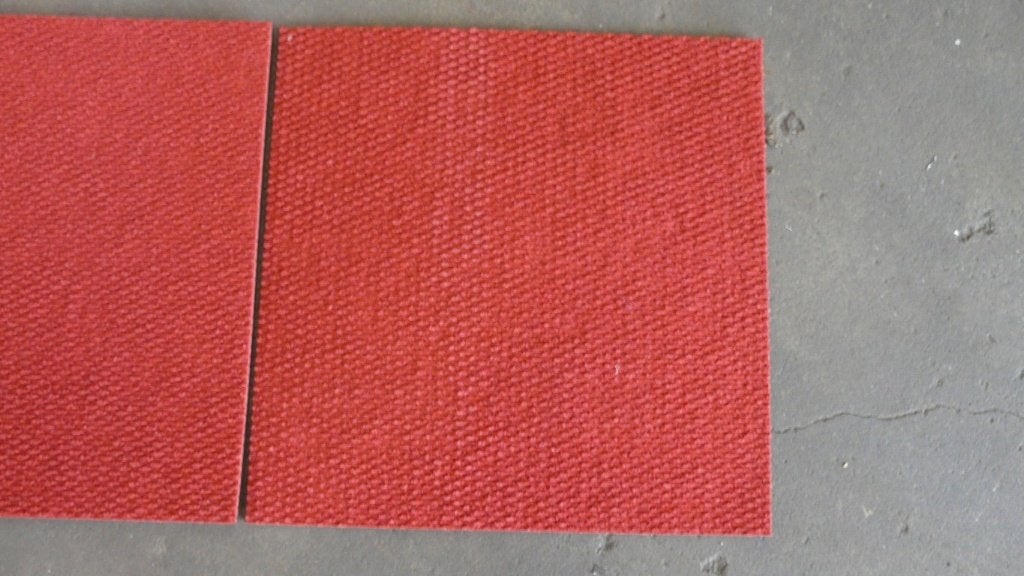 Tapijttegels (Partij 111) rood reliëf 160m2, Ophalen, 75 m² of meer, Nieuw, Tapijttegels