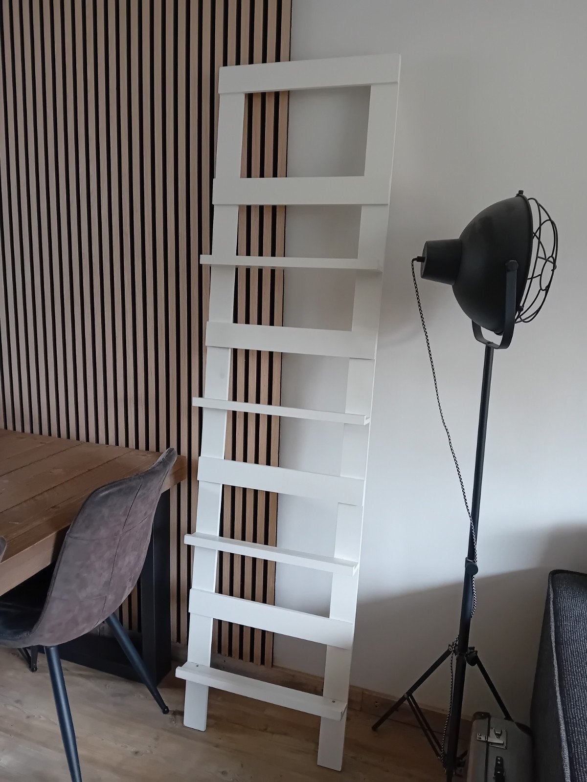 Witte wandladder / boekenladder • 190cm hoog, Ophalen, Met plank(en), Gebruikt, 50 tot 100 cm