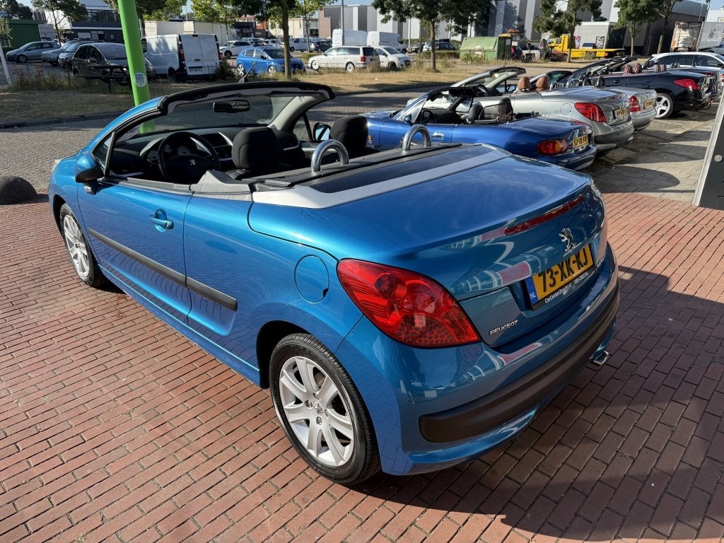 Peugeot 207 CC 1.6 VTi Première airco nette cabiolet!, 15 km/l, Gebruikt, 4 cilinders, Cabriolet