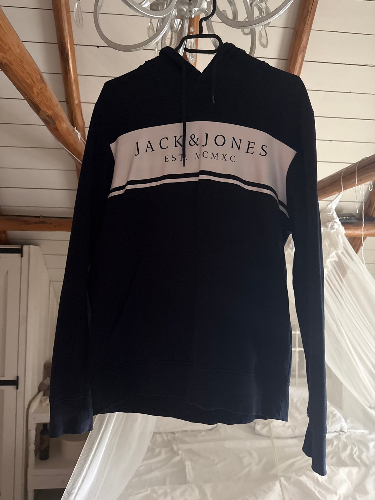 💙Jack & Jones hoodie - Donkerblauw met wit logo mt M, Ophalen of Verzenden, Zo goed als nieuw, Maat 48/50 (M), Blauw