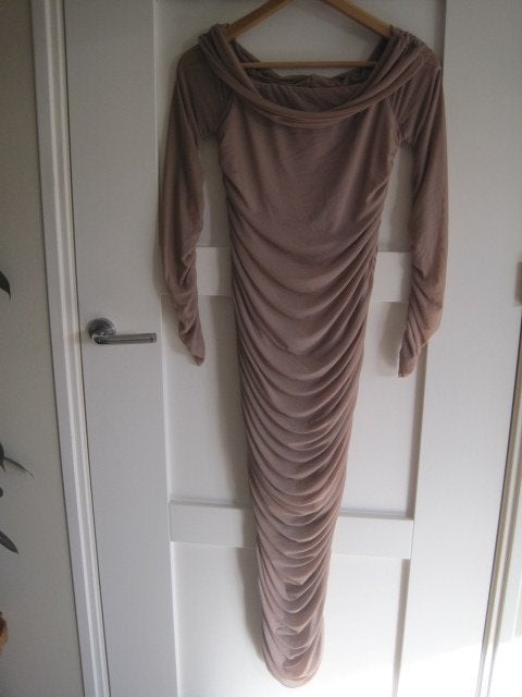 lange jurk. Oud roze. Crepe ruched. Maat 36. Lengte 130 cm., Ophalen of Verzenden, Zo goed als nieuw, Roze, Maat 36 (S)