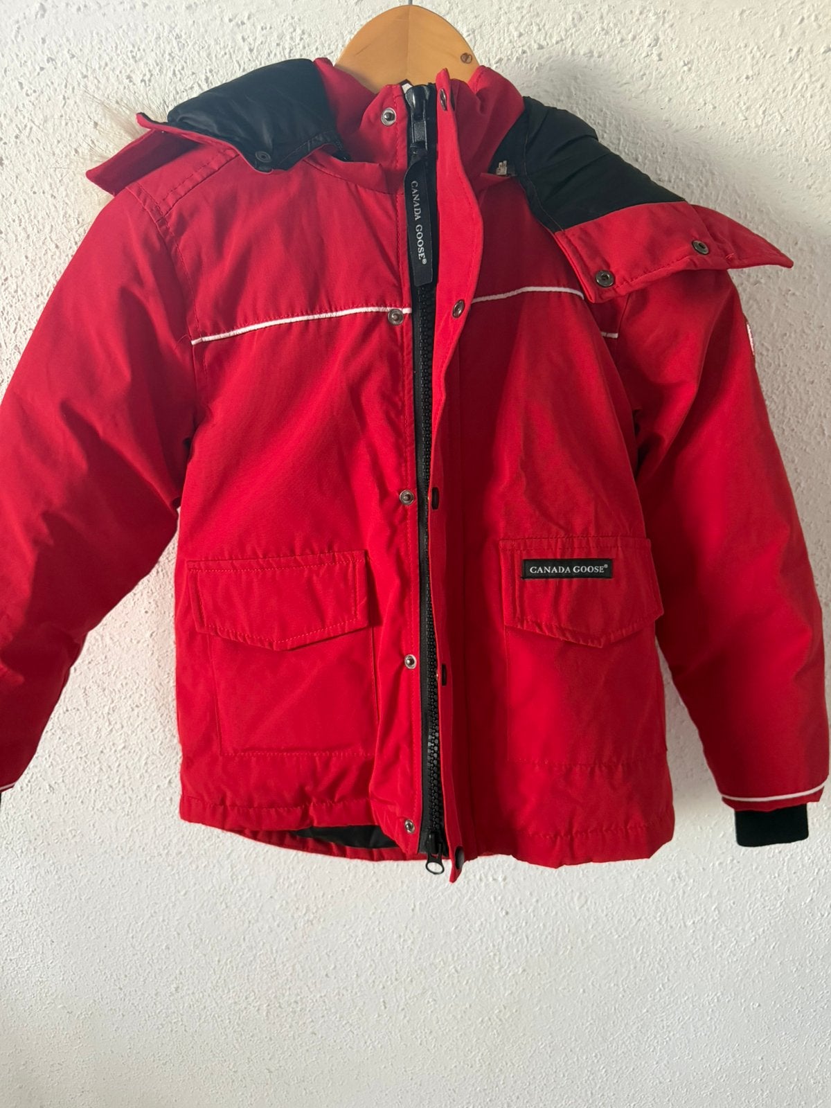 Rode canada goose, Ophalen of Verzenden, Zo goed als nieuw, Maat 34 (XS) of kleiner, Rood
