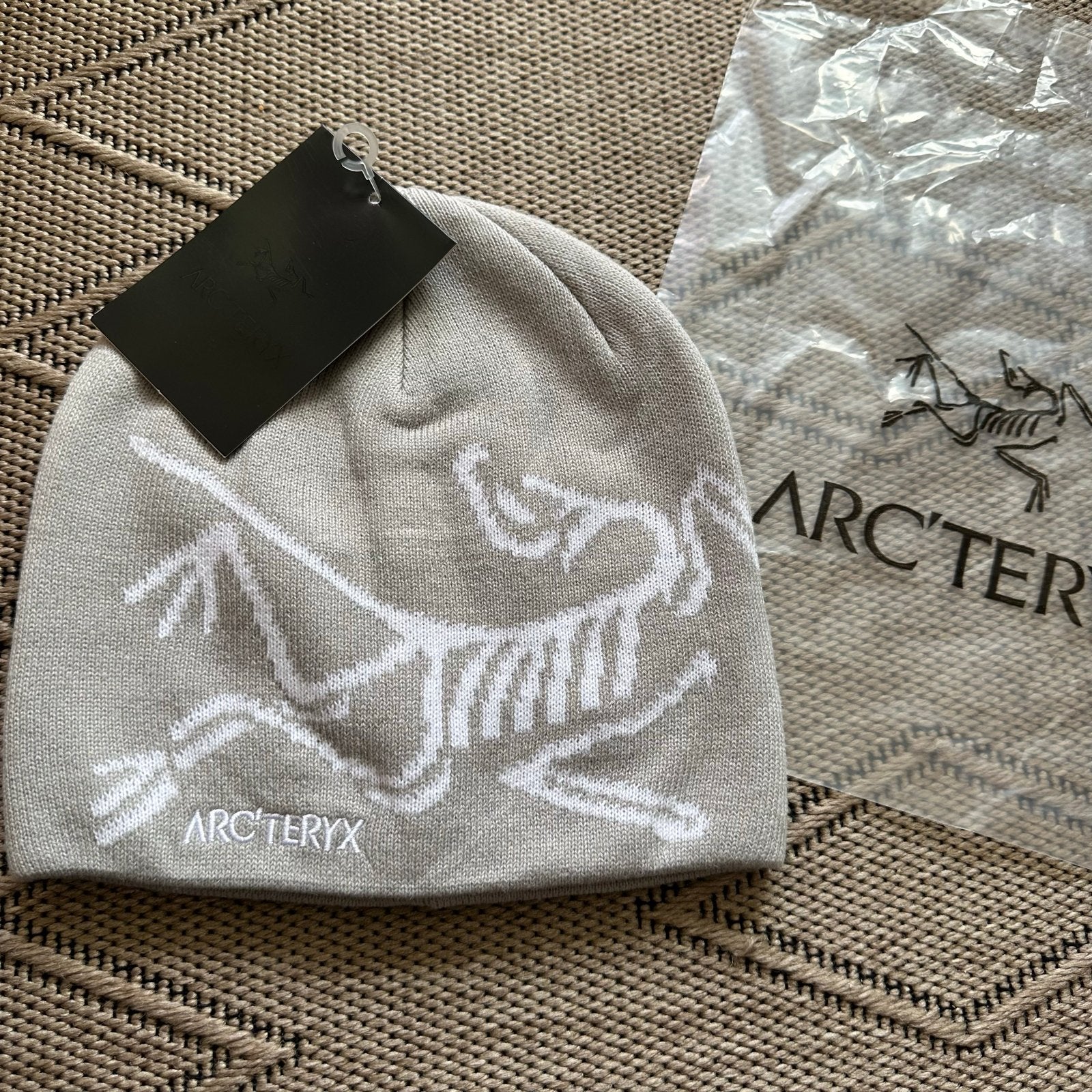 Nieuwe Arc'teryx mutsen in diverse kleuren, Ophalen of Verzenden, Nieuw, Jongen of Meisje, Muts