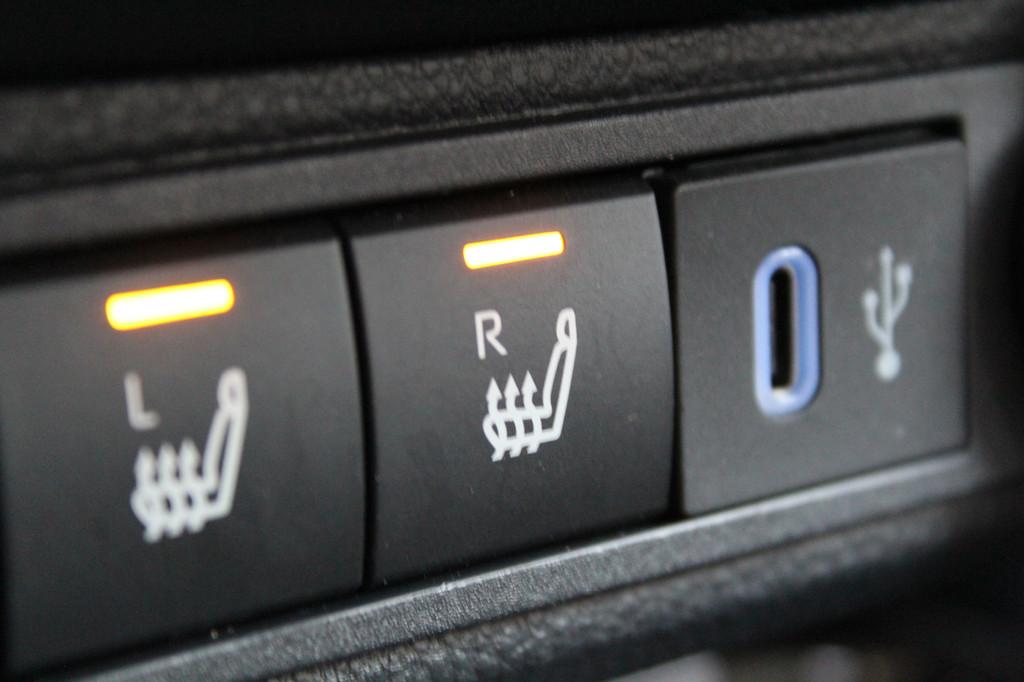 Toyota Aygo X 1.0 VVT-i MT Premium | Rijklaar | Stoelverw. |, Voorwielaandrijving, 12 maanden, Gebruikt, 4 stoelen