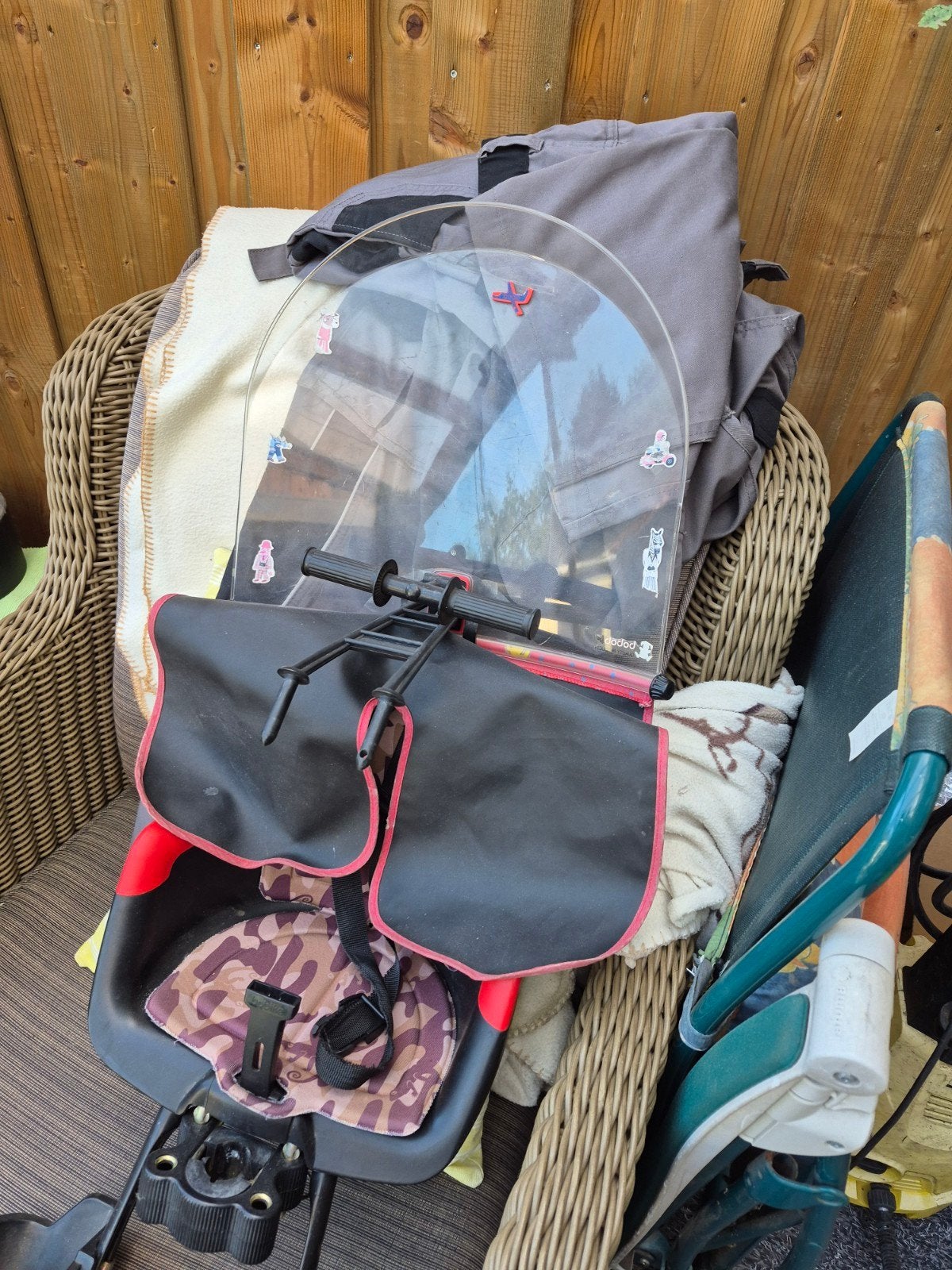 Fietsstoeltje met scherm en beugel, Ophalen, 0 t/m 18 kg, Voorzitje, Bobike