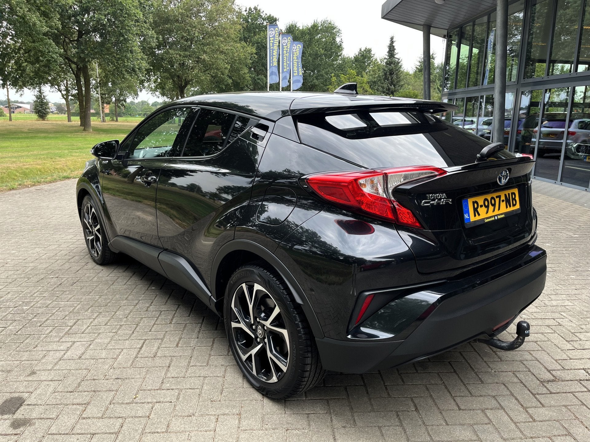 Toyota C-HR 1.8 Hybrid Dynamic | AFN. TREKHAAK | CAMERA | ST, Stof, Euro 6, 4 cilinders, Zwart