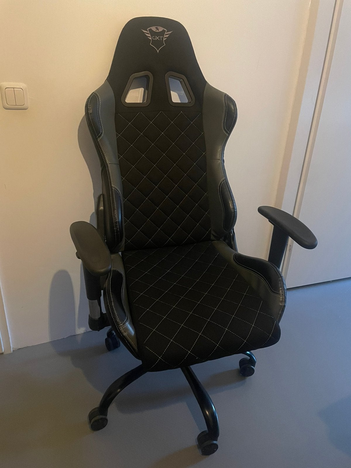 Trust GXT 707G Resto Gaming Chair (v2) – Grijs/zwart, Ophalen, Gebruikt, Zwart, Bureaustoel