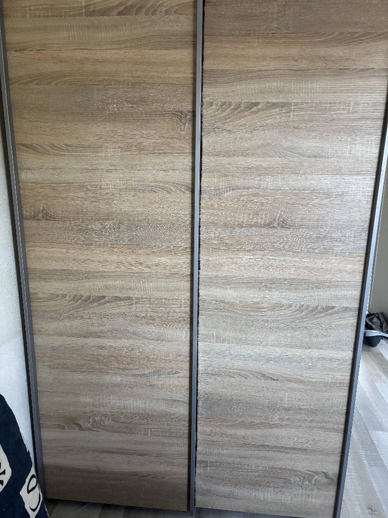 Mooie kledingkast, Huis en Inrichting, Kasten | Kledingkasten, 100 tot 150 cm, Zo goed als nieuw, 150 tot 200 cm, Overige houtsoorten