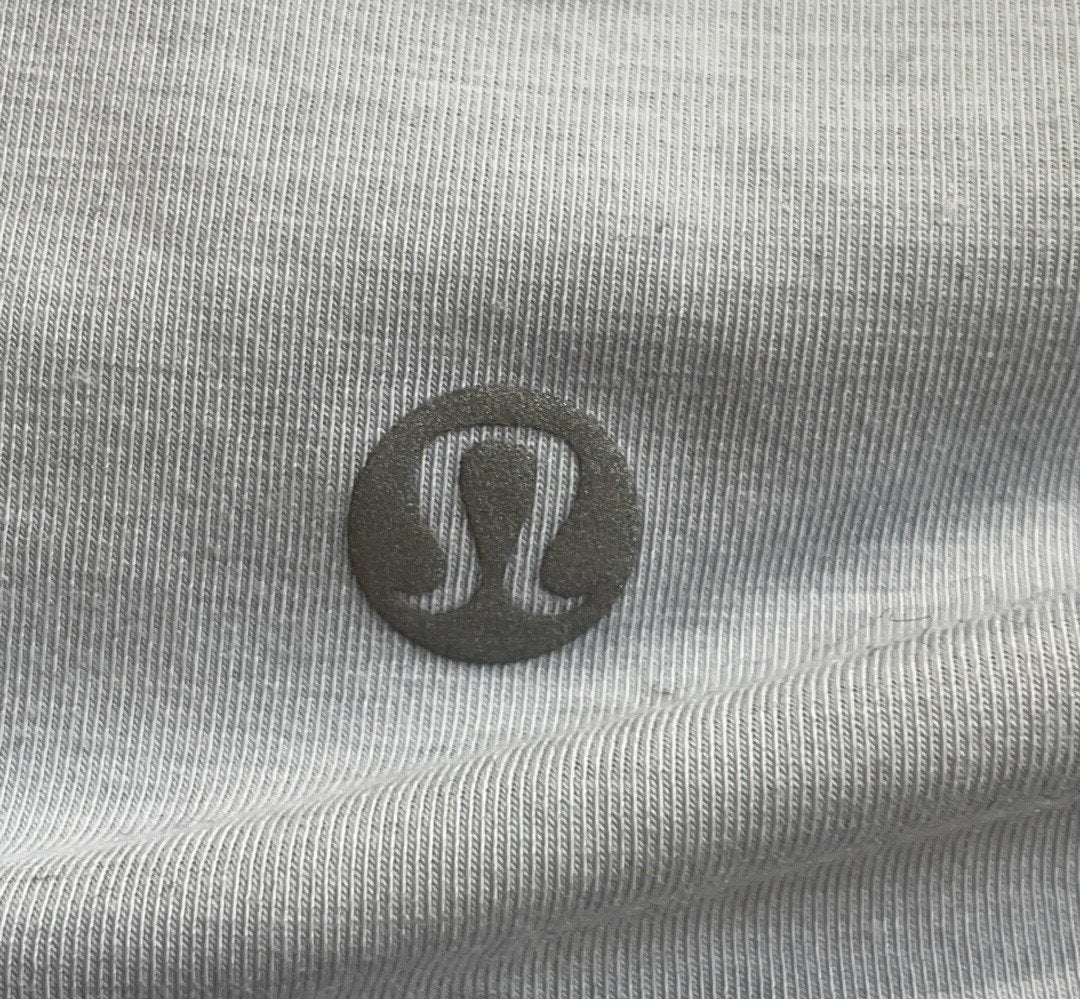 Lululemon T-shirt (M), Kleding | Dames, T-shirts, Maat 38/40 (M), Ophalen of Verzenden, Zo goed als nieuw, Korte mouw