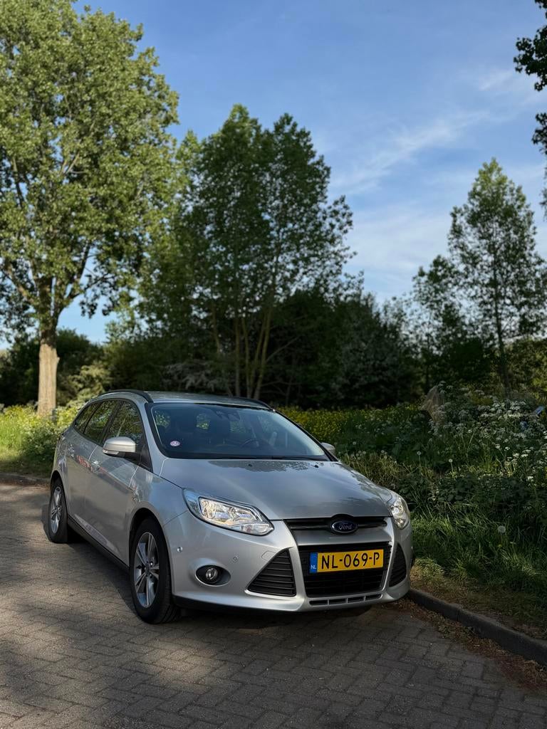 Ford Focus 1.0 Ecoboost 92KW Wagon 2014 Grijs, Auto's, Ford, 125 pk, Handgeschakeld, 1216 kg, Particulier
