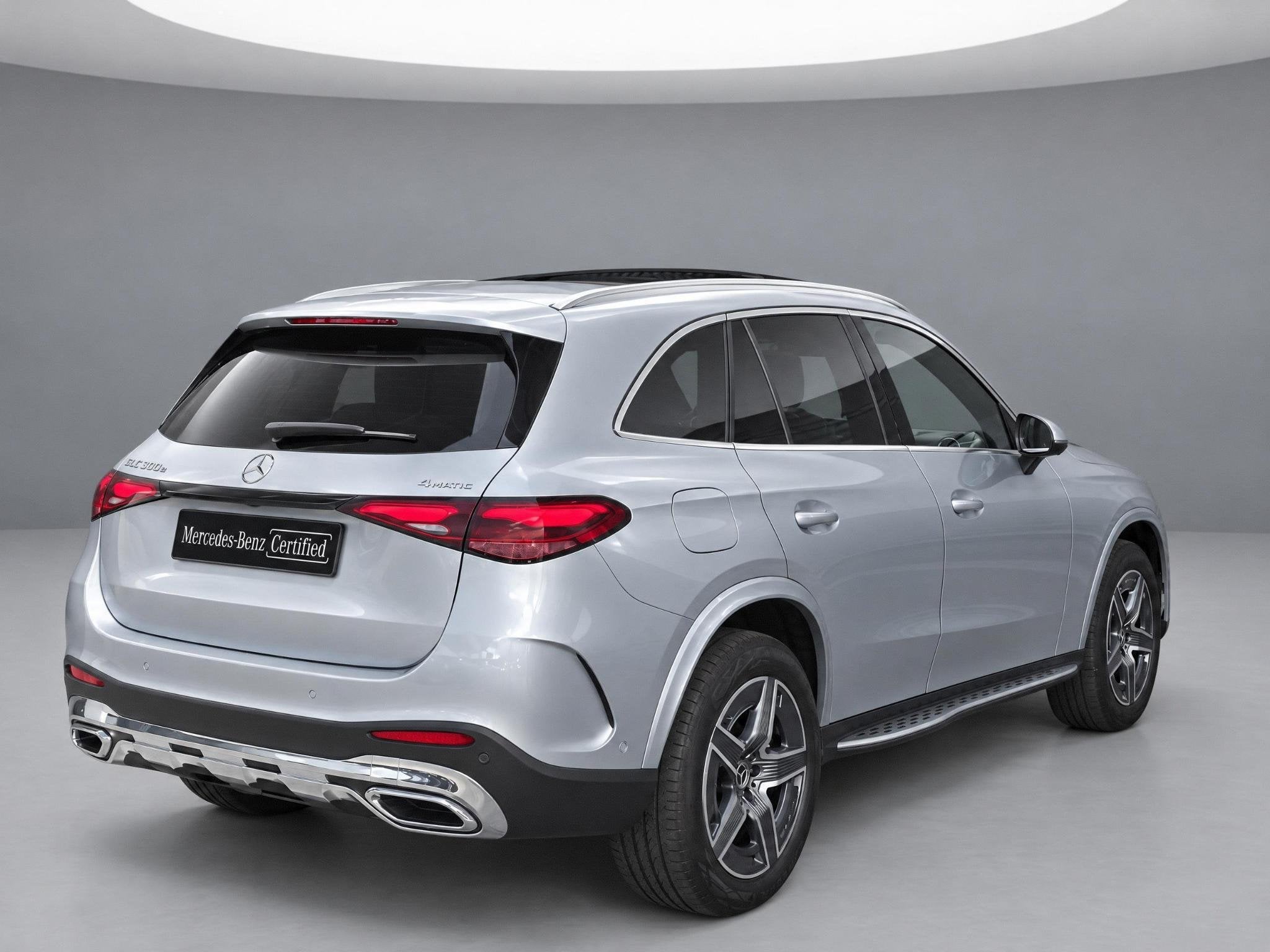 Mercedes-Benz GLC-klasse 300e 4MATIC AMG Line | Trekhaak | P, Auto's, Automaat, Gebruikt, Euro 6, 4 cilinders