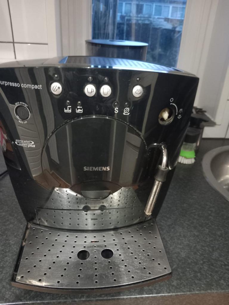 Koffie Bonen Machine goed werkend., Gebruikt, Koffiemachine, 4 tot 10 kopjes, Afneembaar waterreservoir