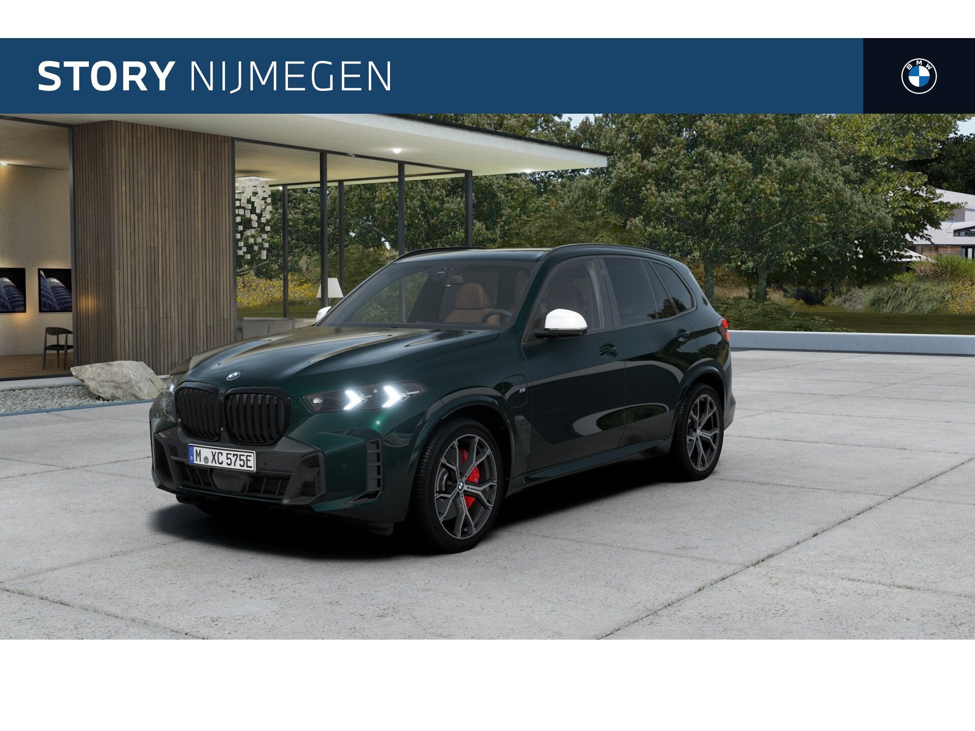 BMW X5 xDrive50e M Sport Automaat / Panoramadak / Trekhaak /, Auto's, Automaat, Dealer onderhouden, X5, 2395 kg