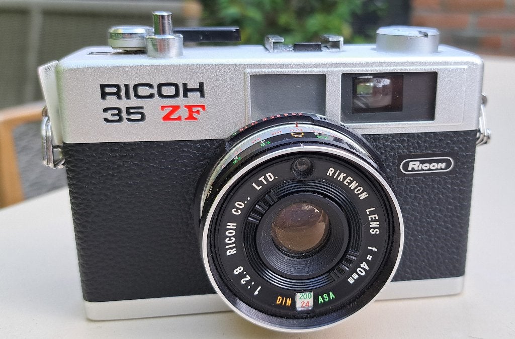 Ricoh 35 ZF analoge point-and-shoot camera, Ophalen of Verzenden, Zo goed als nieuw, Compact, Overige Merken