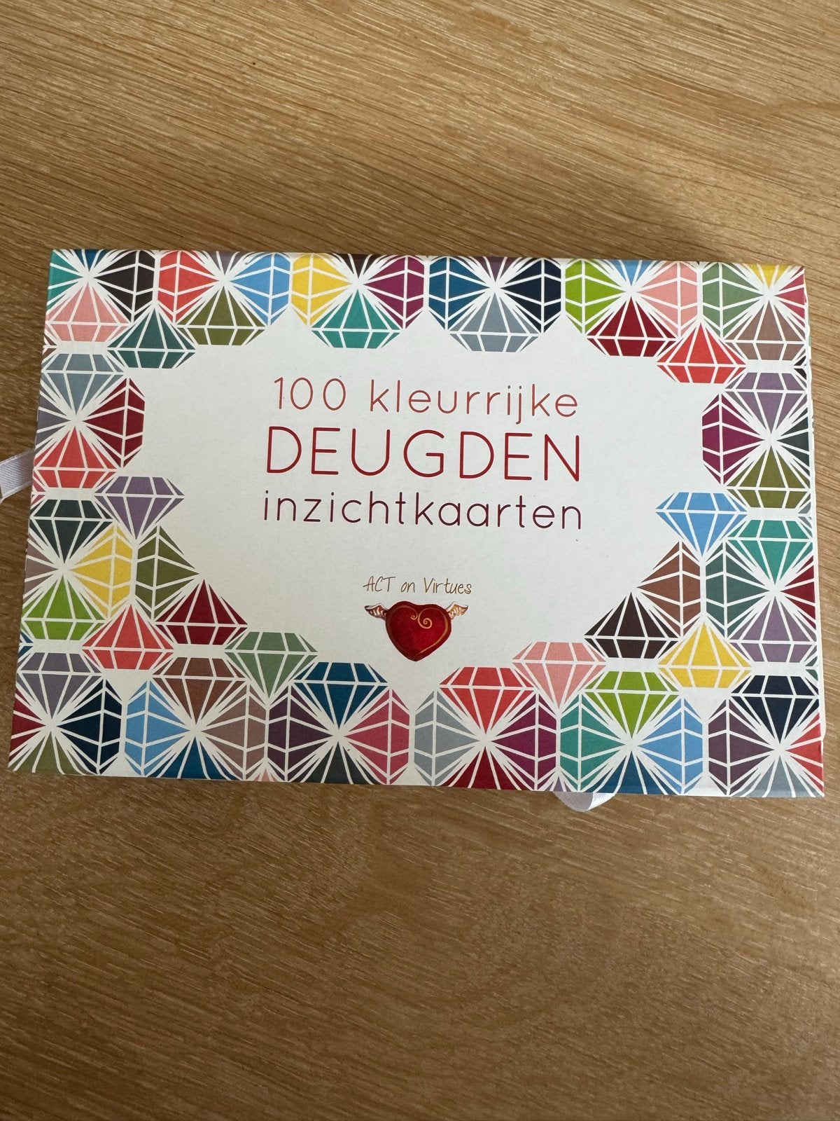 100 kleurrijke DEUGDEN inzichtkaarten - ACT on Virtues, Boeken, Ophalen of Verzenden, Zo goed als nieuw