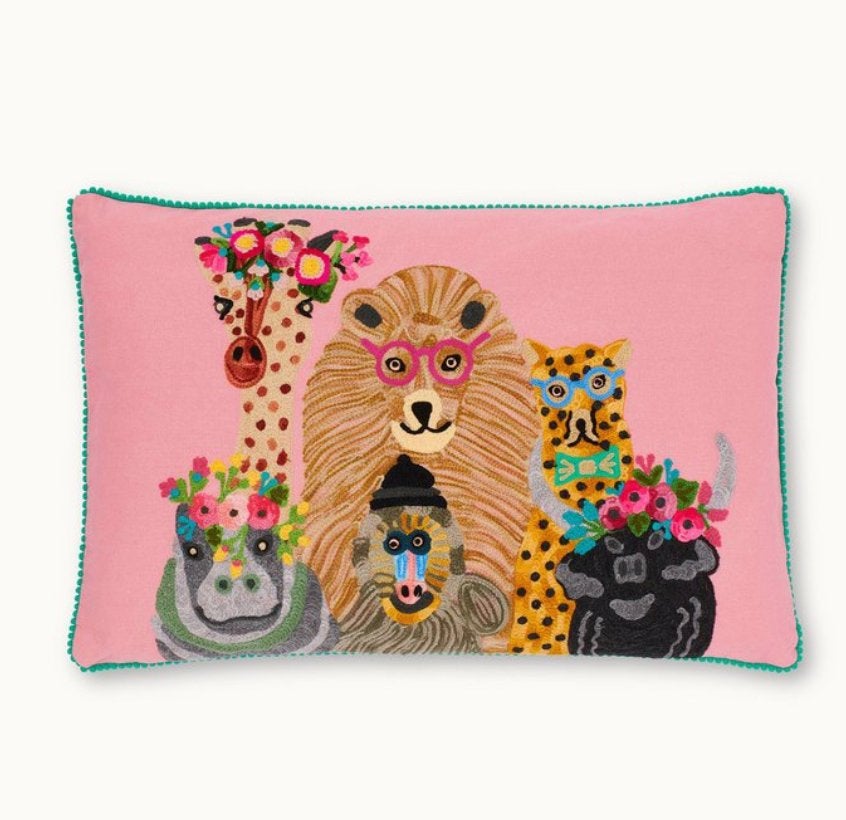 Roze sierkussen met vrolijke dierenprint, Overige merken, Met print, Nieuw, Ophalen of Verzenden