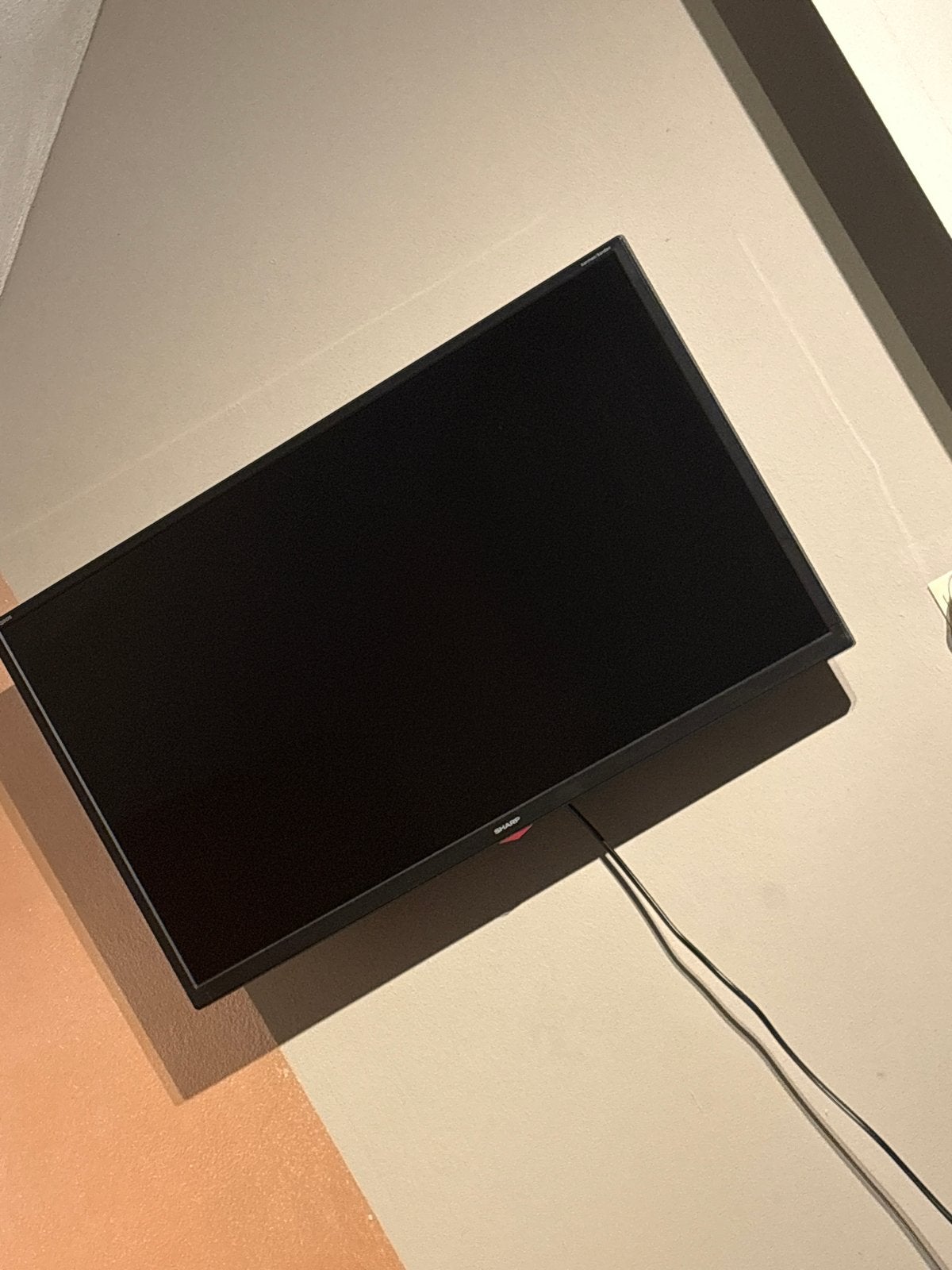 Sharp tv 32 inch, Ophalen of Verzenden, Gebruikt