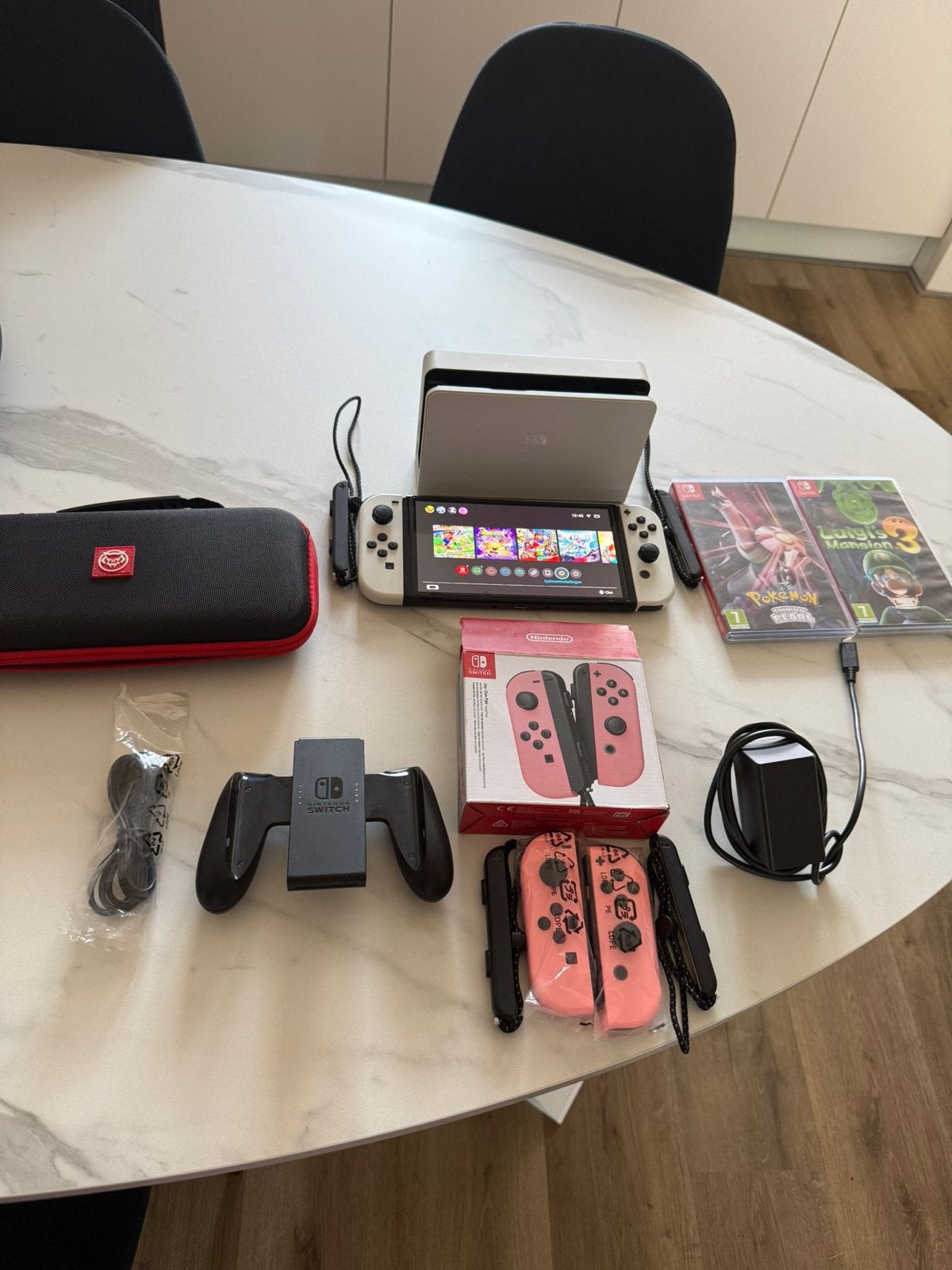 Nintendo Switch OLED met 2 games en extra controllers, Ophalen, Zo goed als nieuw, 3DS