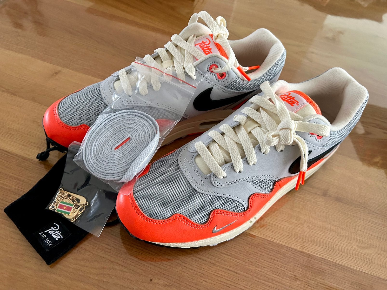 Nike Air Max 1 Patta Waves “Hyper Crimson” maat 41, Kleding | Heren, Schoenen, Overige kleuren, Nieuw, Ophalen of Verzenden, Sneakers of Gympen