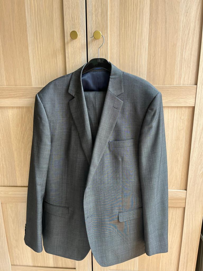 Stijlvol grijs pak - Maat 52, Kleding | Heren, Ophalen of Verzenden, Zo goed als nieuw, Maat 52/54 (L), Grijs