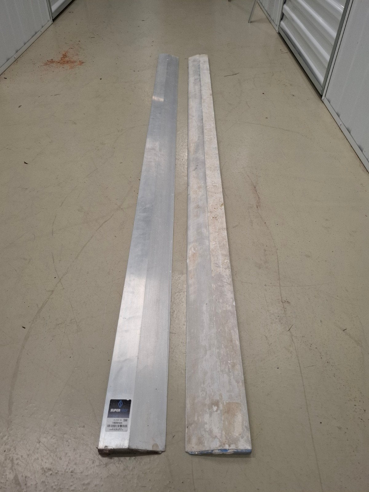 Stucadoors rei / rij / wandrei/ wandrij, 2 stuks, Doe-het-zelf en Verbouw, Gereedschap | Handgereedschap, Ophalen