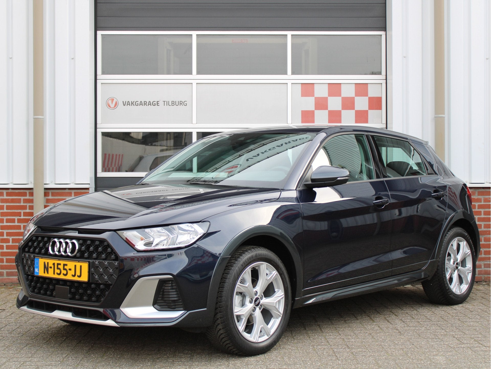 Audi A1 Citycarver 35TFSI 150PK Automaat Advanced Edition /N, Auto's, Euro 6, 4 cilinders, 150 pk, Blauw