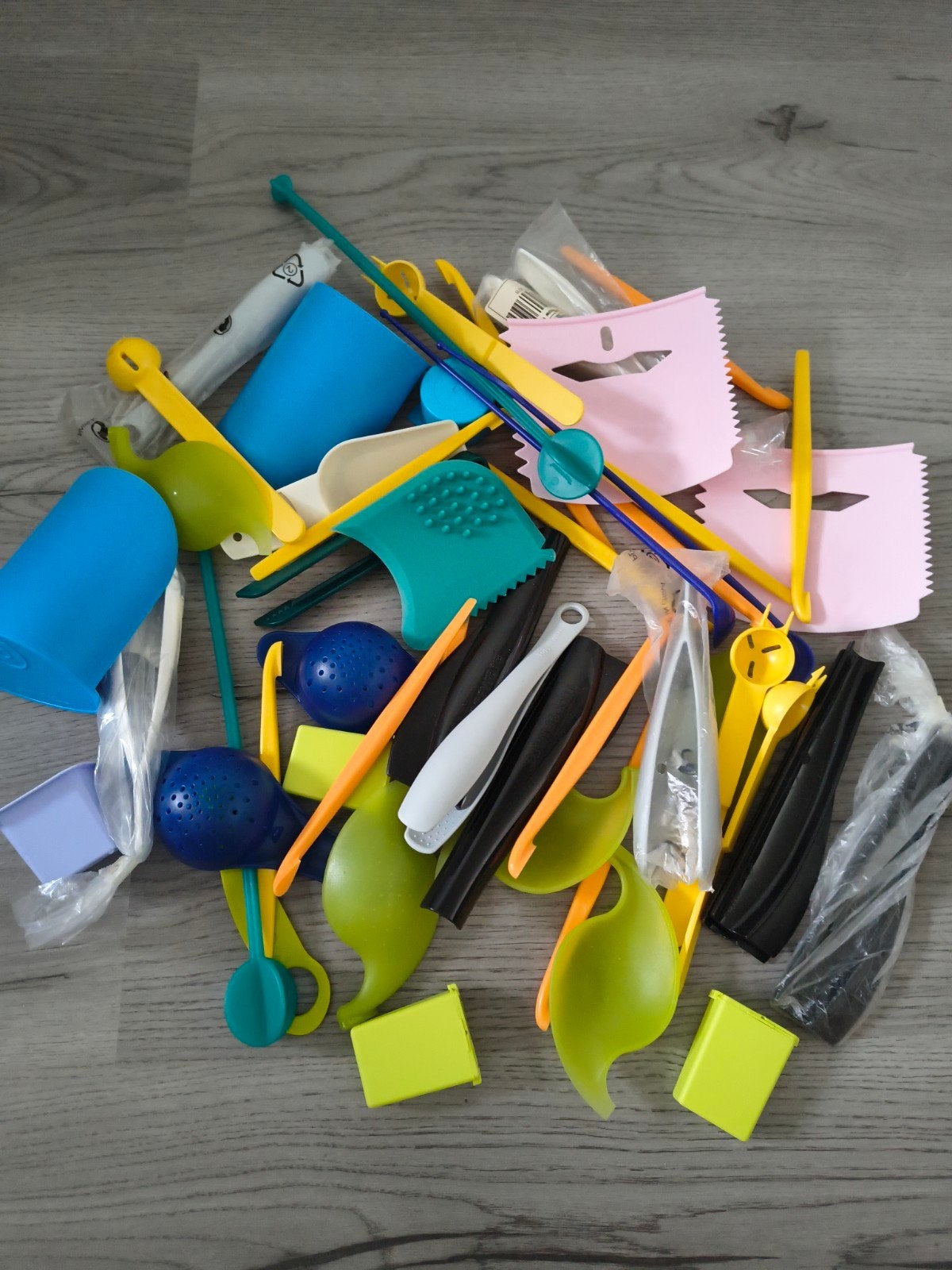 Tupperware mini's en diverse keukenhulpjes, Ophalen of Verzenden, Nieuw, Overige merken