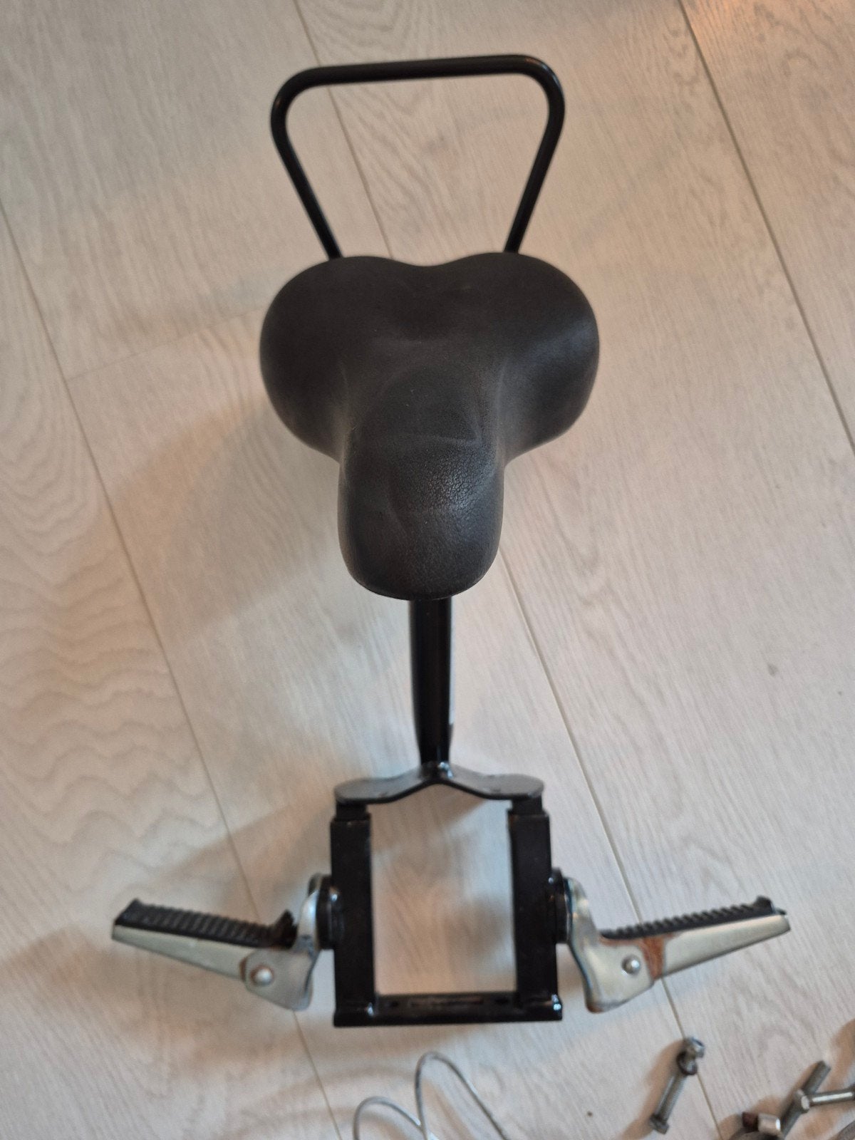 Zadel op stang model 3 plus spaakbeschermer, Fietsen en Brommers, Ophalen of Verzenden, Gebruikt, Voorzitje