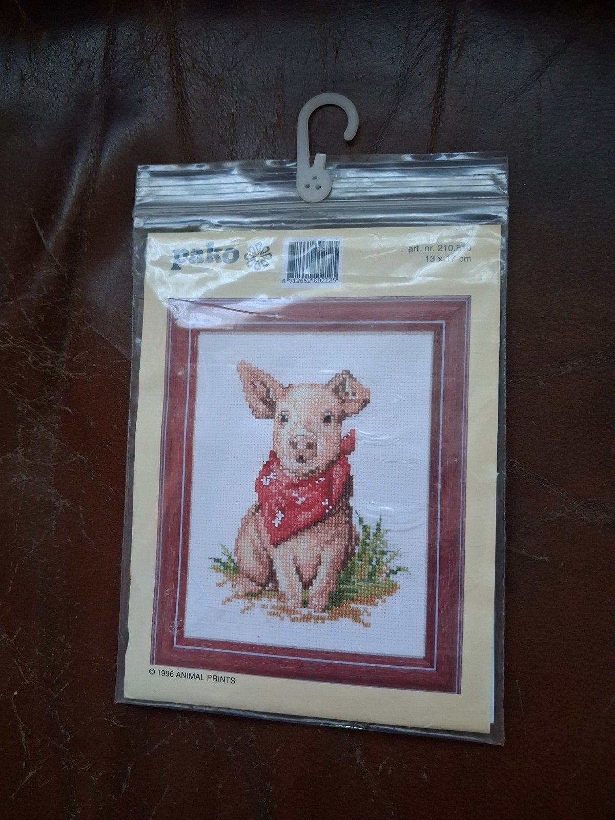 Te koop borduur pakketje van een varkentje., Hobby en Vrije tijd, Ophalen of Verzenden, Borduurpakket
