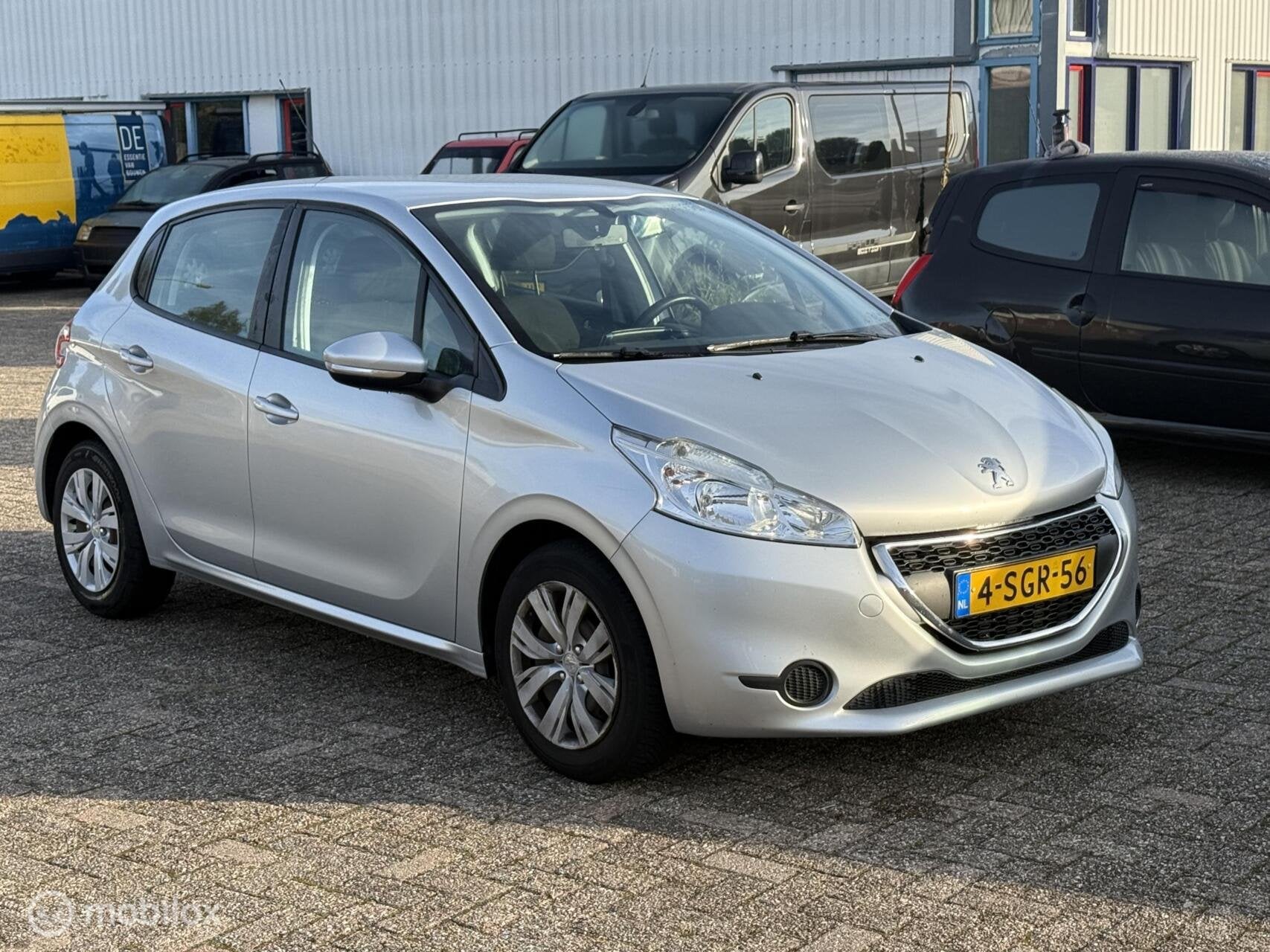 Peugeot 208 1.2 VTi Urban Soul volledig onderhouden, Voorwielaandrijving, Euro 5, Gebruikt, 31 €/maand