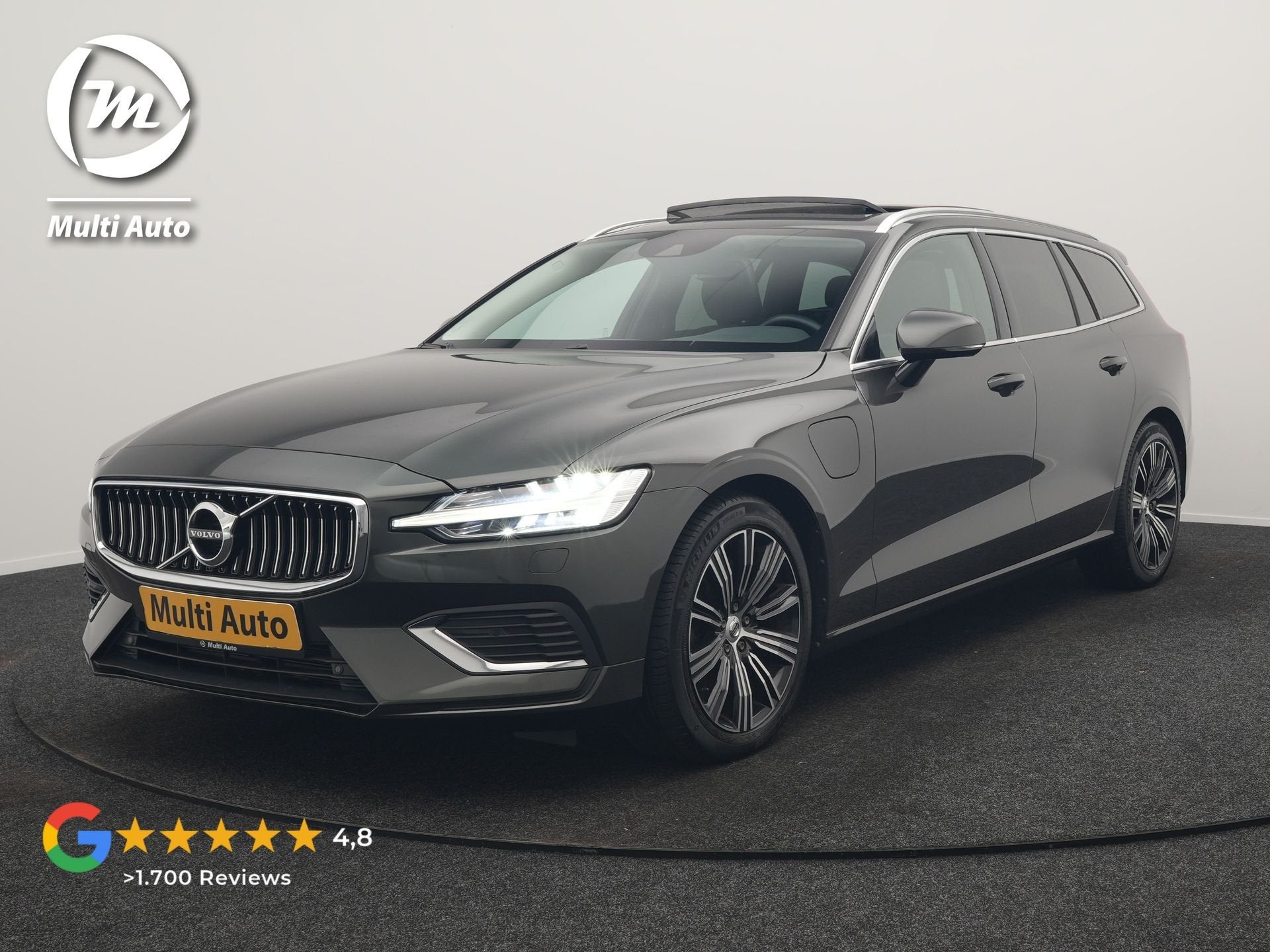 Volvo V60 T6 Recharge AWD Inscription PHEV 340pk | Panodak |, Auto's, Automaat, Gebruikt, Zwart, 4 cilinders