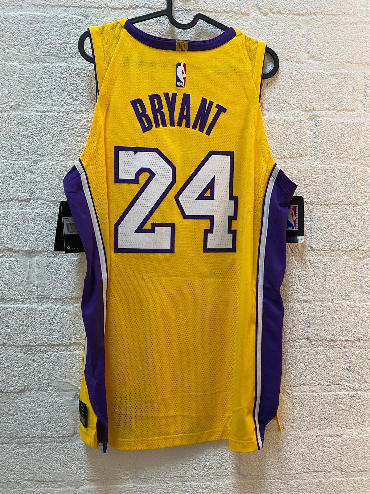 Kobe Bryant LA Lakers NBA Nike Authentic Large, Sport en Fitness, Basketbal, Verzenden, Nieuw, Kleding