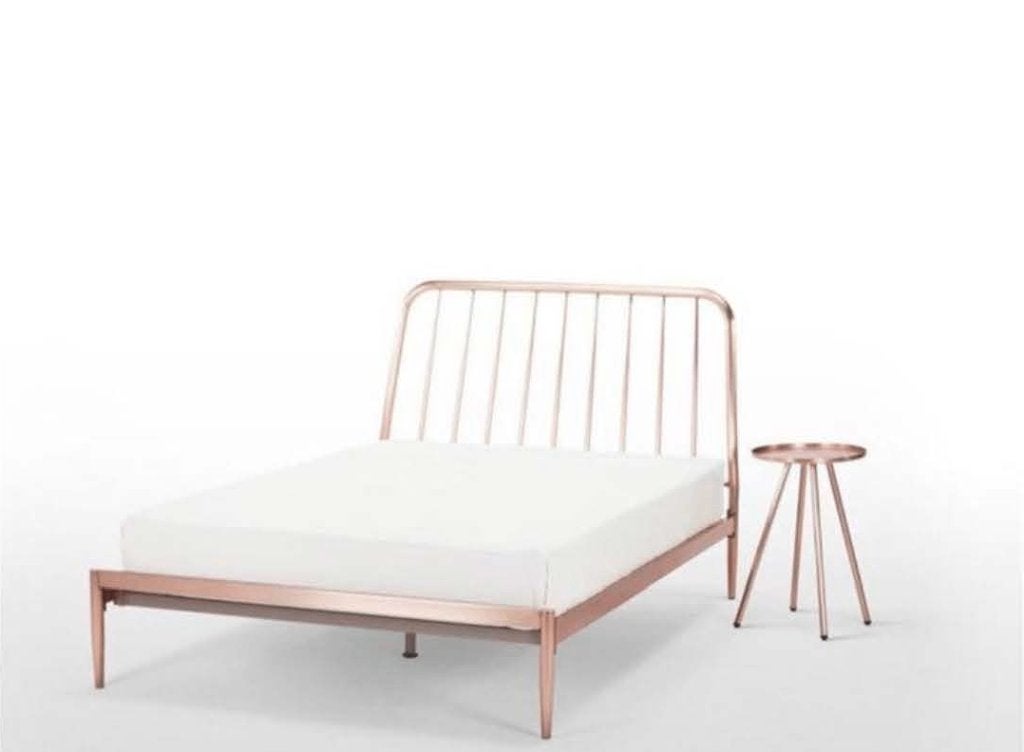 Rosé gouden bed van Made, Huis en Inrichting, Slaapkamer | Bedden, Ophalen, Overige kleuren, Tweepersoons, 140 cm