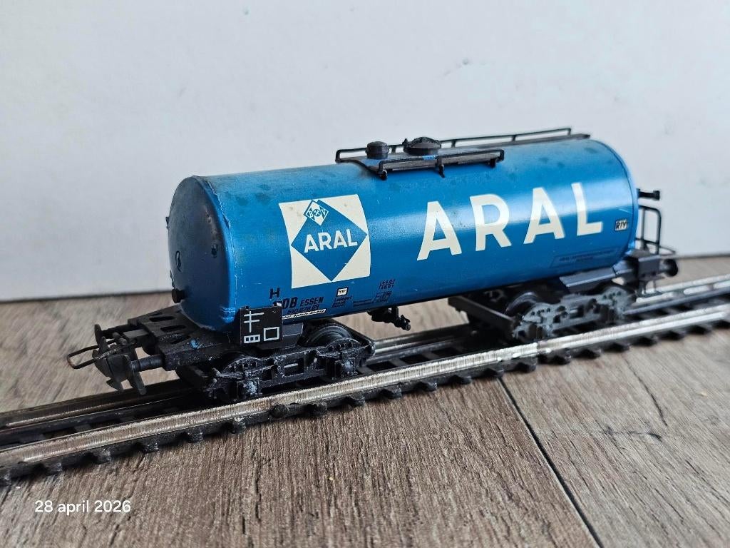 Modeltrein Ho TRIX-EXPRESS 3 rail syst.ketelwagen,wagon ARAL, Gebruikt, Gelijkstroom, Trix, Wagon