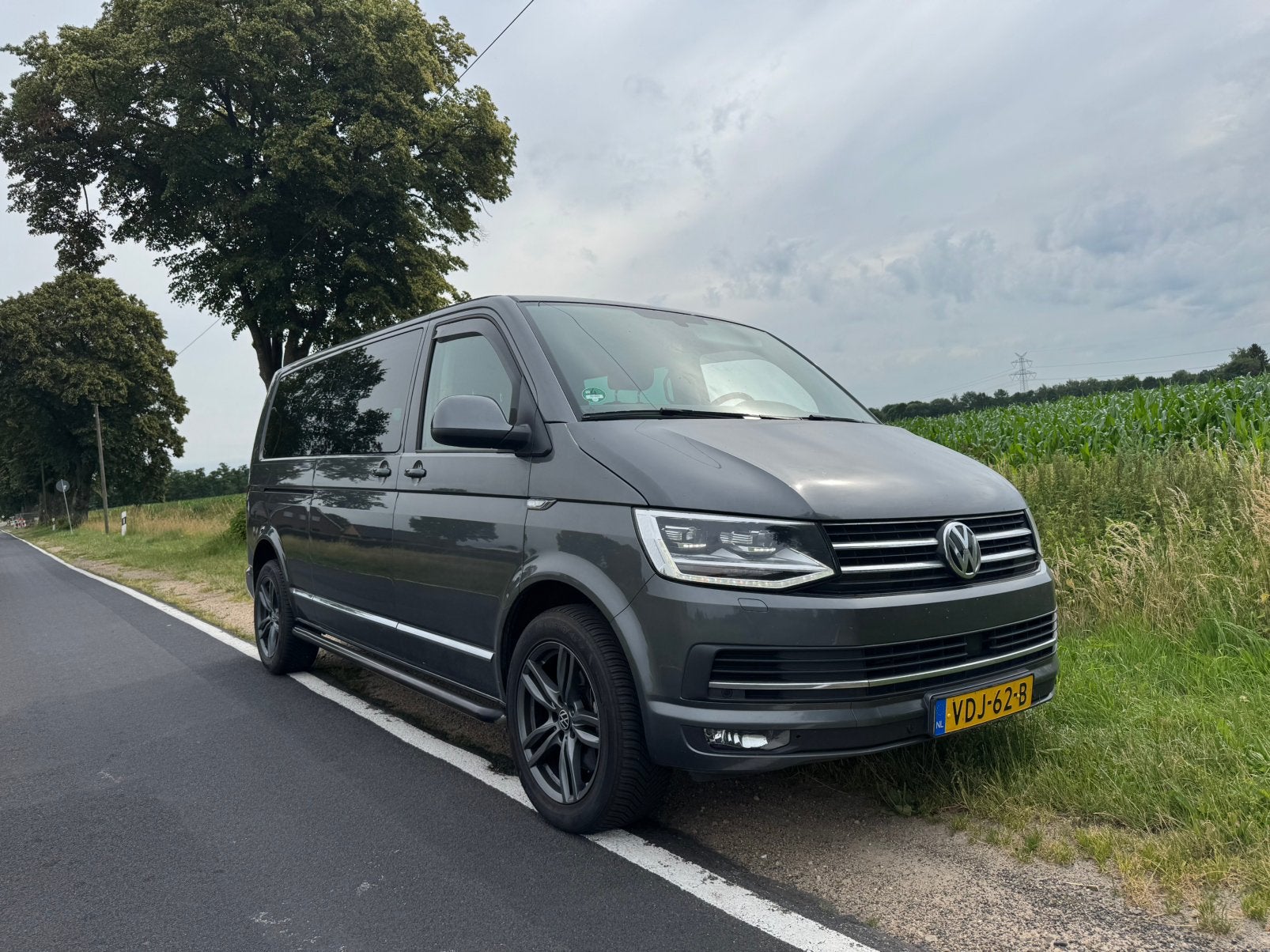 Volkswagen Transporter T6 Caravelle Highline, Zwart, Volkswagen, 2500 kg, Leder