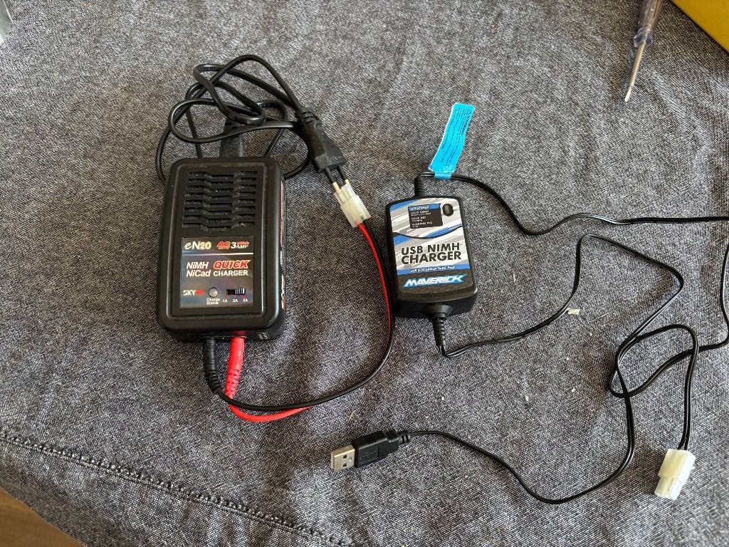 Snellader sky Rc voor NiMH en NiCad, Hobby en Vrije tijd, Modelbouw | Radiografisch | Auto's, Zo goed als nieuw, Onderdeel, Overige schalen