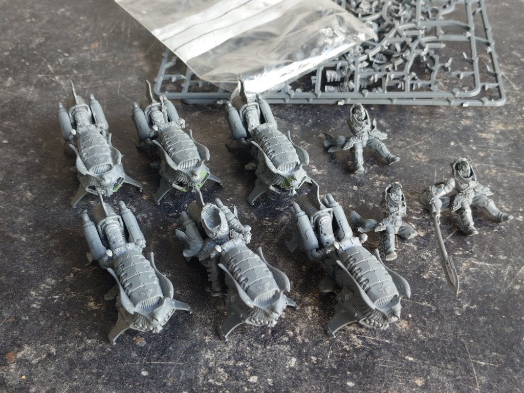 40k Custodes Vertus Praetors 6x, Hobby en Vrije tijd, Wargaming, Ophalen of Verzenden, Zo goed als nieuw, Warhammer 40000, Figuurtje(s)