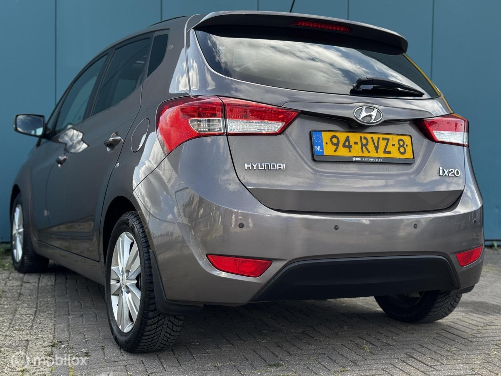 Hyundai ix20 1.6i i-Catcher Automaat Climate Control Panoram, Auto's, Euro 5, 1591 cc, 4 cilinders, Bruin