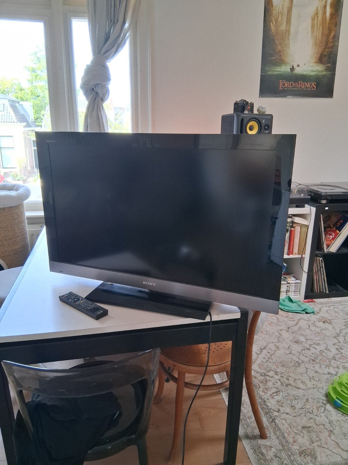 Sony KDL-37EX500 LCD TV met afstandsbediening, Ophalen