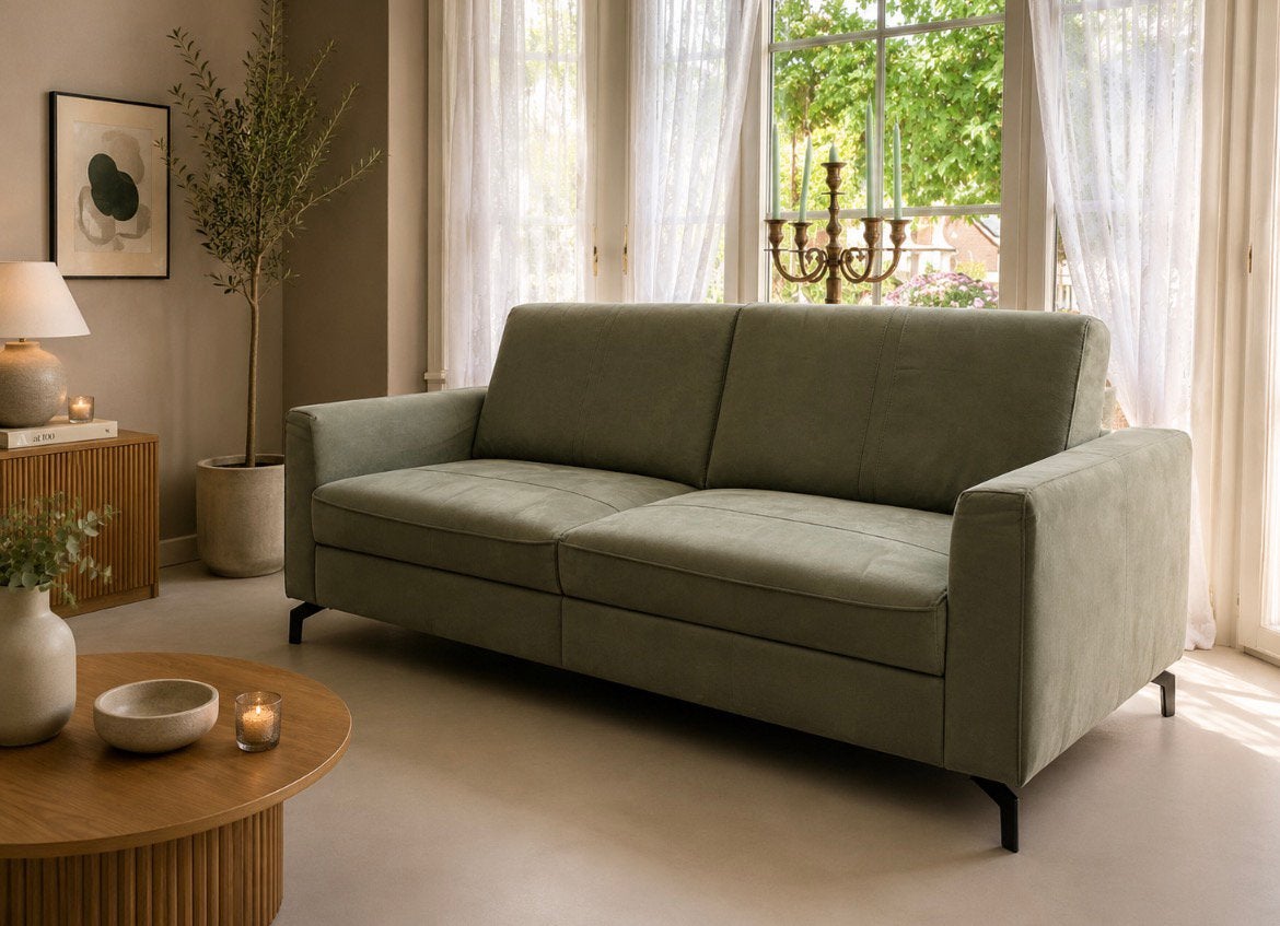 Bank groen . Lounchebank izgst 180 cm en 190 cm, Huis en Inrichting, Banken | Bankstellen, 150 tot 200 cm, Tweepersoons, 75 tot 100 cm