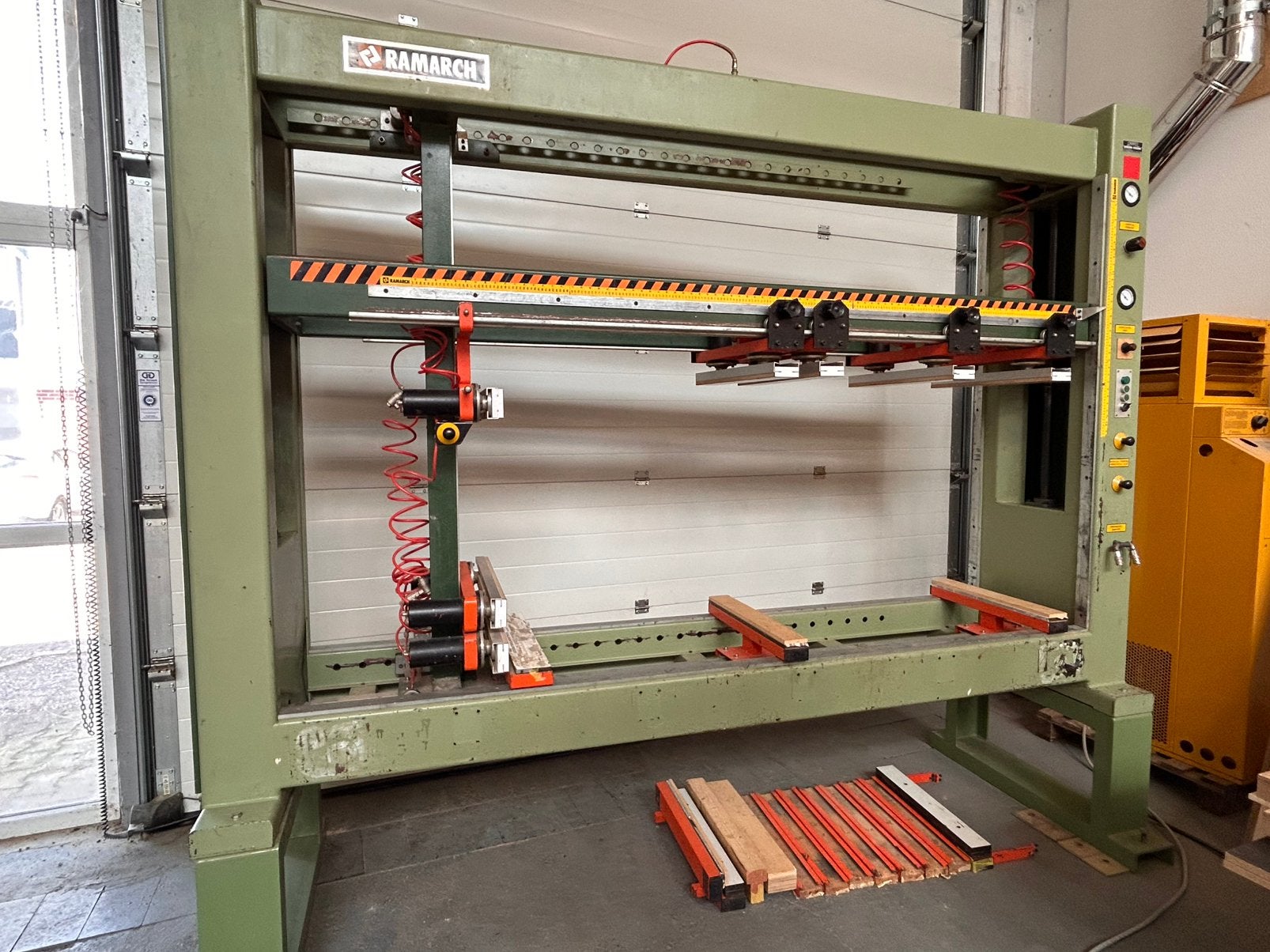 Ramarch corpuspers korpuspers opsluitbank, Doe-het-zelf en Verbouw, Gereedschap | Overige machines, Ophalen, Gebruikt