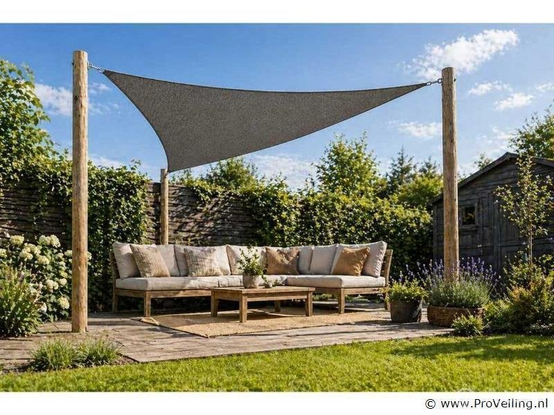 Online Veiling: Schaduwdoek, TRIANGLE, Nieuw