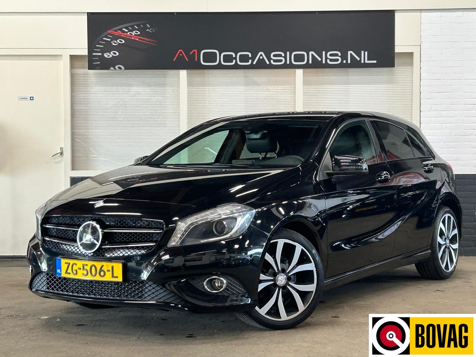 Mercedes-Benz A-Klasse 180 Ambition (bj 2013), Auto's, Voorwielaandrijving, Gebruikt, 4 cilinders, Navigatiesysteem
