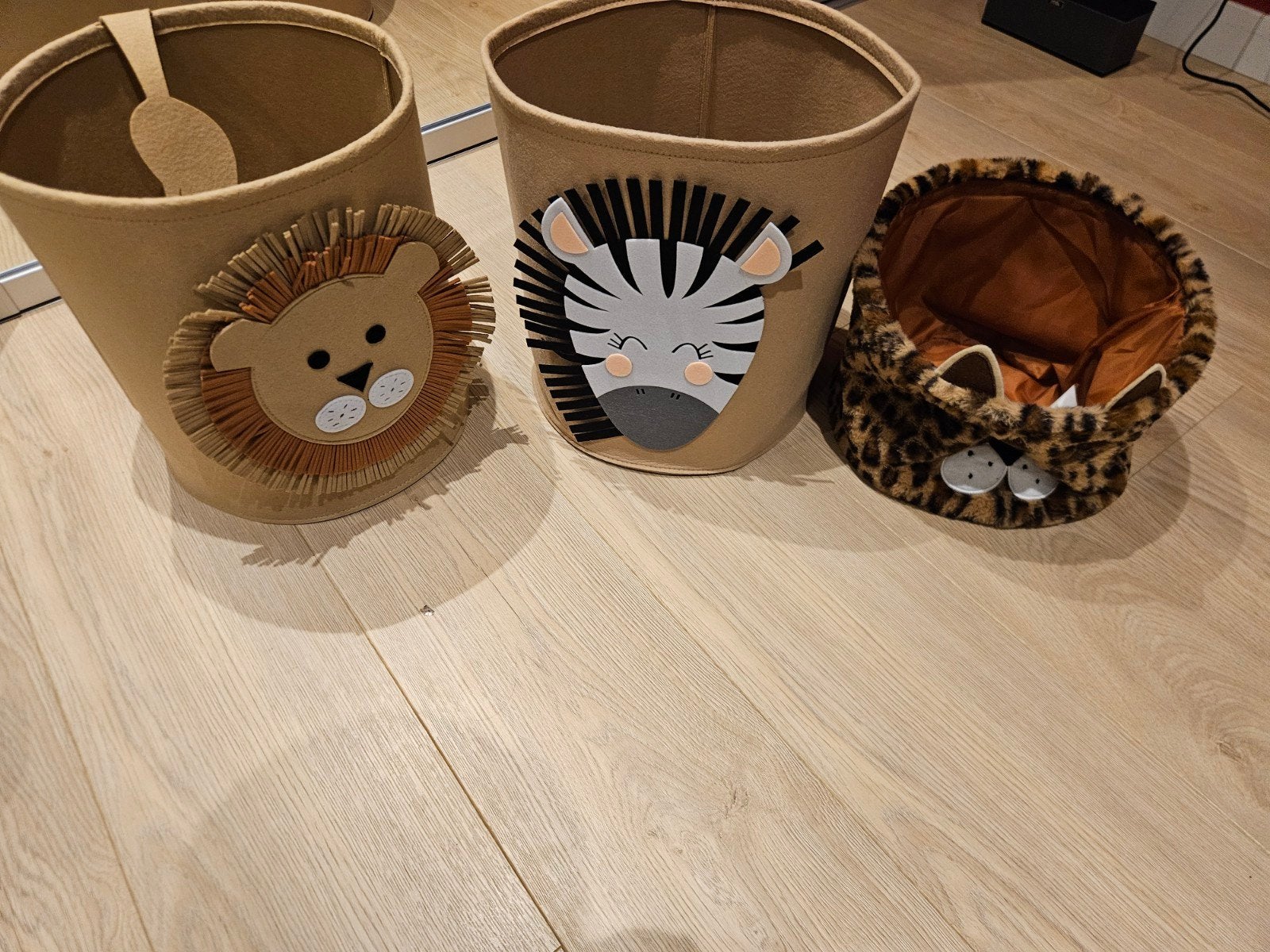 Opbergmanden met dieren voor kinderkamer, Kinderen en Baby's, Ophalen, Gebruikt, Opbergmeubel, Met deksel