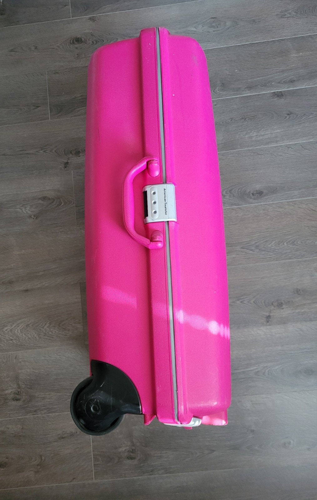 Roze koffer met wieltjes 75 x 55, Ophalen, Gebruikt, Hard kunststof, Slot