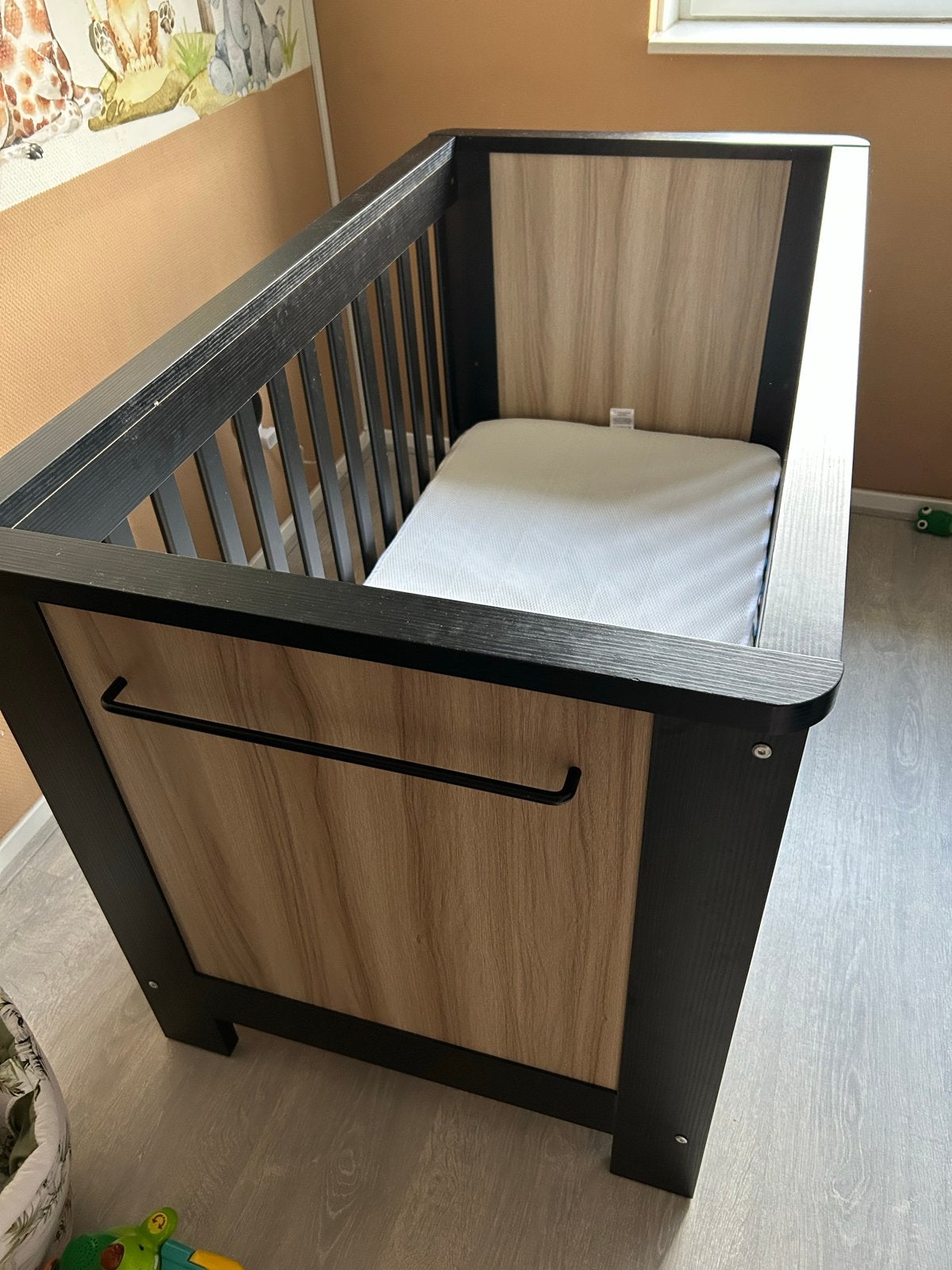 Cabino Oxford Ledikant & Commode - Zo goed als nieuw, Ophalen, 70 tot 85 cm, Zo goed als nieuw, Lattenbodem