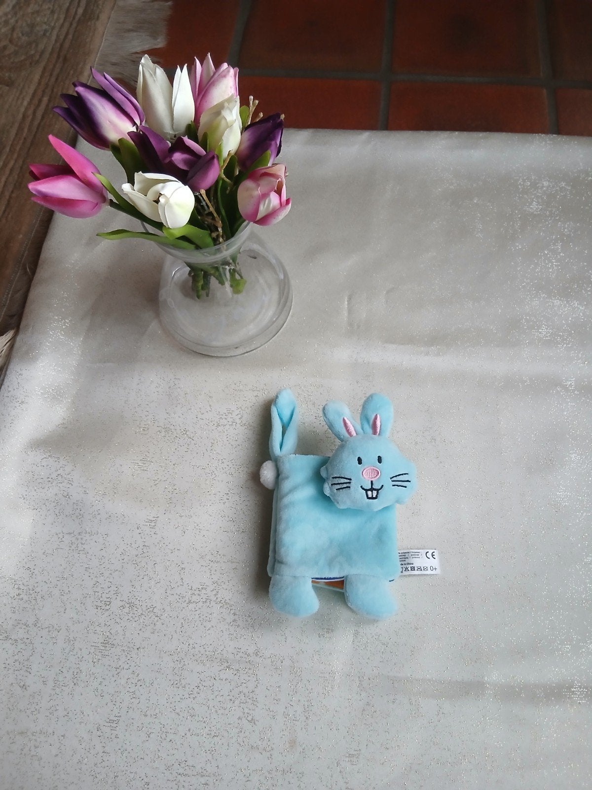 Knuffelboekje konijntje, Ophalen of Verzenden, Zo goed als nieuw, Konijn