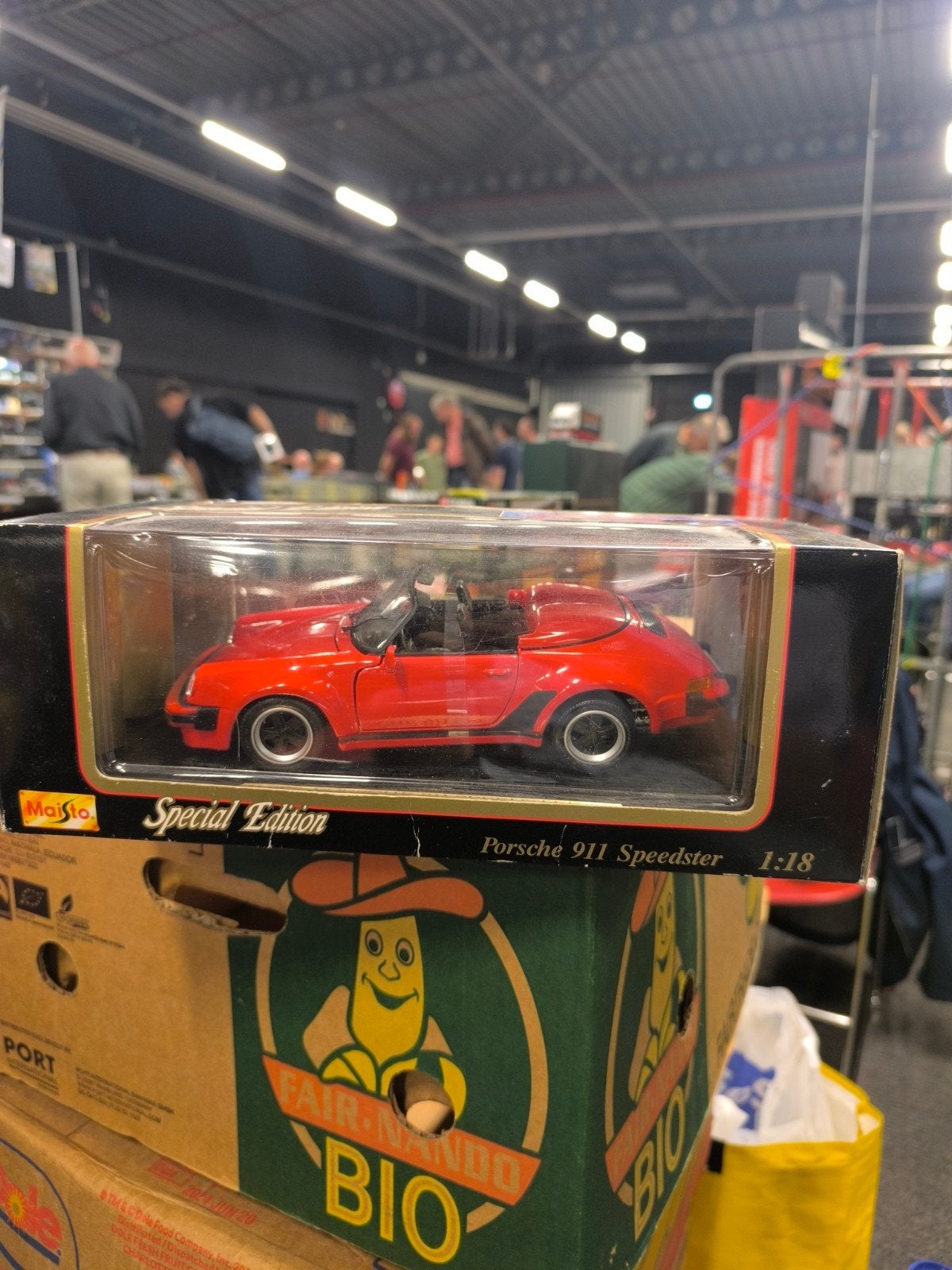 Maisto Porsche 911 Speedster 1:18 Special Edition, Hobby en Vrije tijd, Modelauto's | 1:18, Ophalen of Verzenden